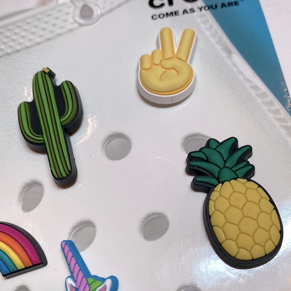 Jibbitz Shoe Charms Fun Trend 5 pack Cactus Pineapple Unicorn Rainbow Peace Sign - Picture 3 of 5